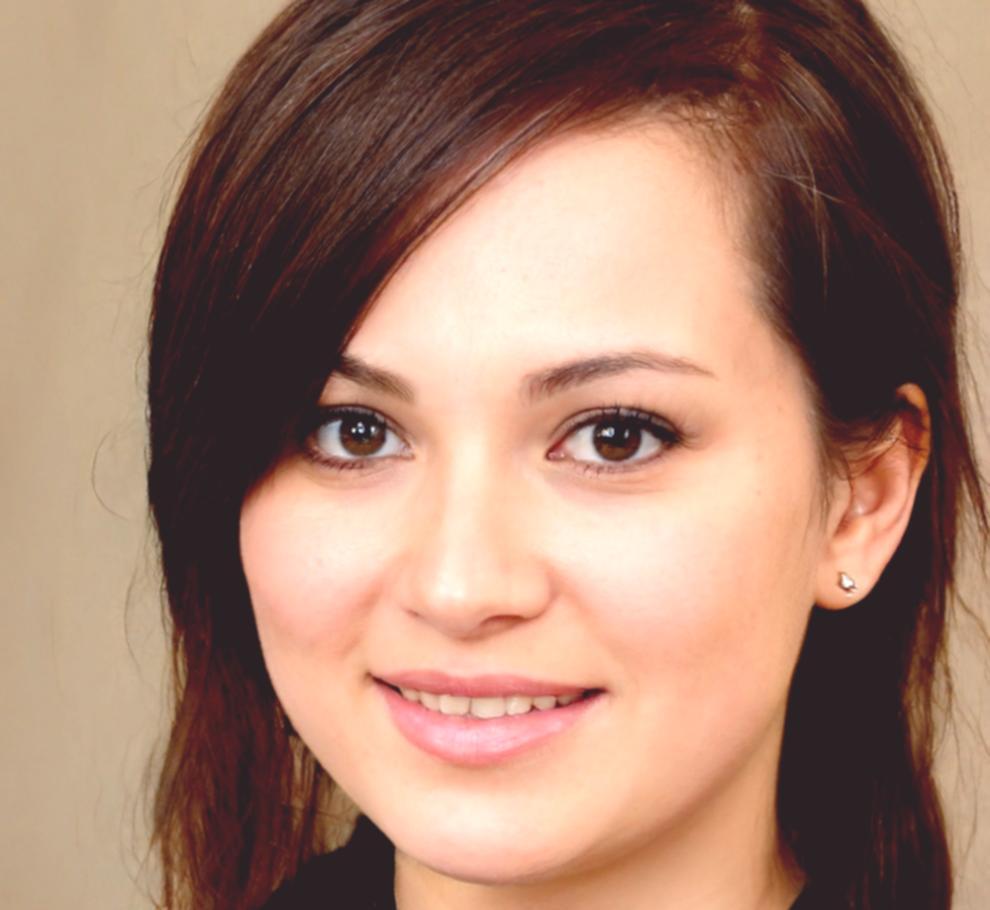 Siriporn Thanakit, Senior Financial Systems Analyst